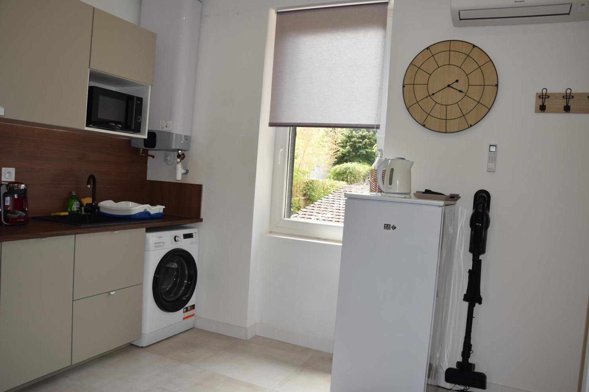 Elegant T2 A Bron, Tramway A 2Min, Box Parking, 4Personnes Apartment Exterior foto
